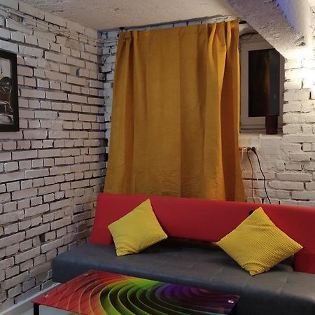 Cosy Dungeon Double Room With Ac Краков Экстерьер фото