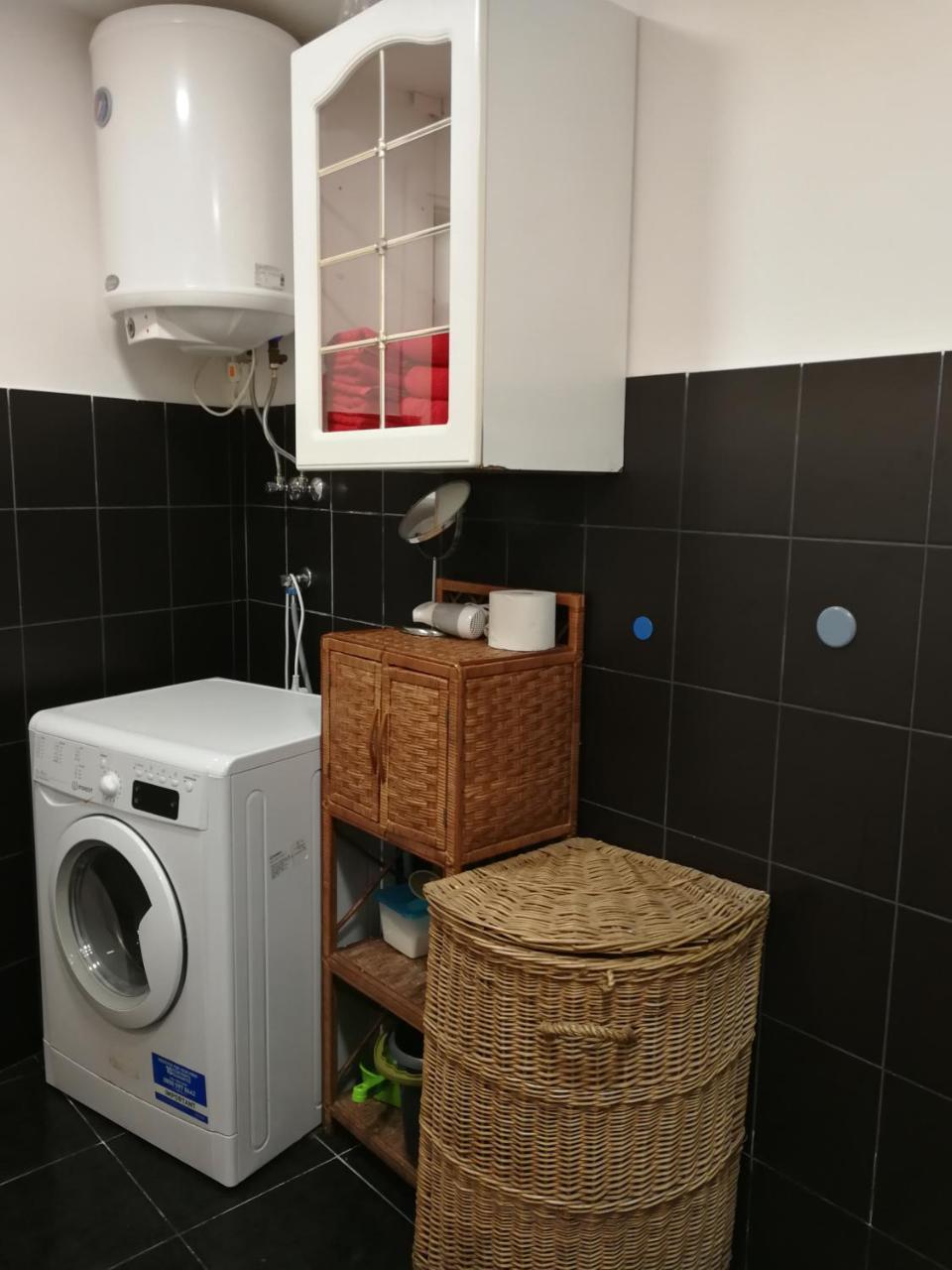 Cosy Dungeon Double Room With Ac Краков Экстерьер фото